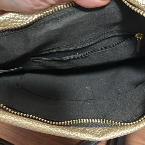 Milly Sequin Sparkle Zipper Top Clutch Bag with Detachable Strap. - Picture 5 of 6